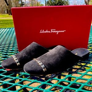 Salvatore Ferragamo Velvet/Gold Link Mules w OG Box/Tags